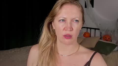 sugamomy online show from 10-27-25, 12:26