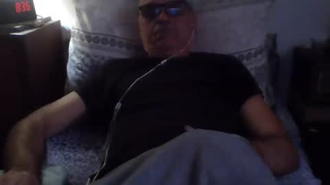 Snapshot of sugar1971 chatting on 02-12-26, 07:36 paolo online show from 02-12-26, 07:36