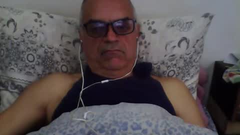 Snapshot of sugar1971 chatting on 03-05-26, 07:04 paolo online show from 03-05-26, 07:04
