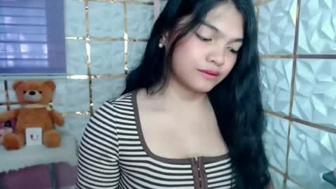 Snapshot of sugar_n_spicex chatting on 06-17-26, 01:19 trisha online show from 06-17-26, 01:19