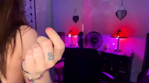Jessica Windstorm online show from 06-07-26, 10:19