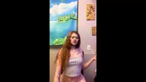 Snapshot of sugarbabyelle chatting on 06-08-26, 04:57 sugarbabyelle online show from 06-08-26, 04:57