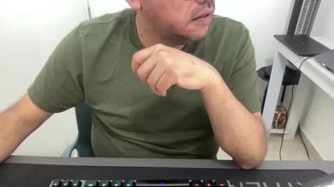 Johnny online show from 01-15-26, 05:16