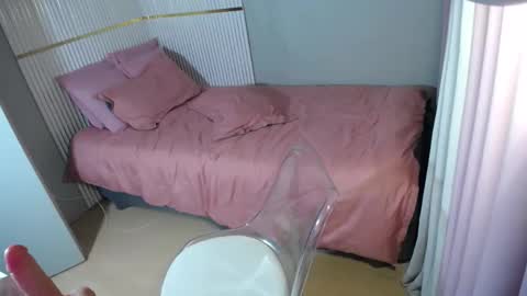 KUROME online show from 02-03-25, 05:07