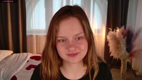 Snapshot of sugarstrawberry chatting on 04-16-26, 01:01 sugarstrawberry online show from 04-16-26, 01:01