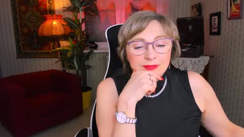 Vivien online show from 01-25-25, 06:13
