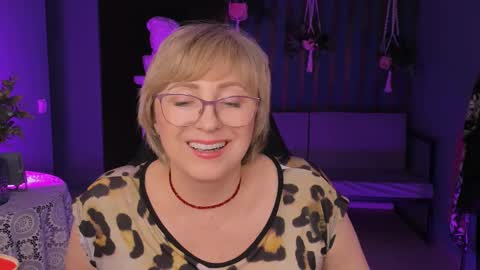 Vivien online show from 03-12-25, 03:07