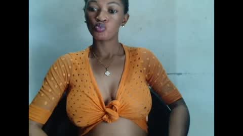 Snapshot of sugarxpussy chatting on 05-03-26, 08:20 sugarxpussy online show from 05-03-26, 08:20
