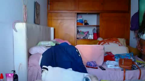 Cami   Back in 2 hours online show from 01-19-25, 10:17