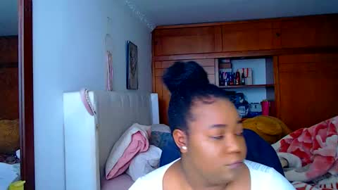 Cami   Back in 2 hours online show from 11-16-25, 09:20