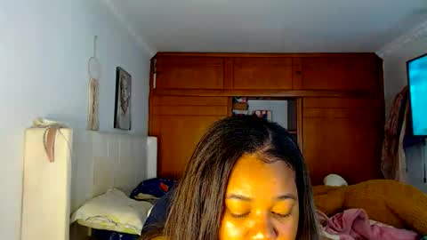 Cami   Back in 2 hours online show from 01-11-26, 05:01