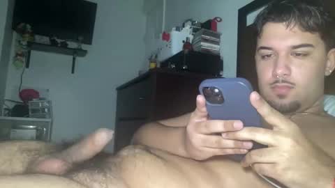 Snapshot of sugxr333xoxo chatting on 01-01-25, 06:37 john. online show from 01-01-25, 06:37