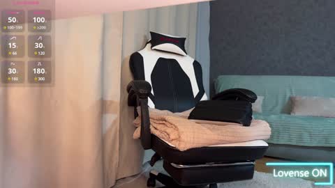 Emmy online show from 01-07-25, 02:41