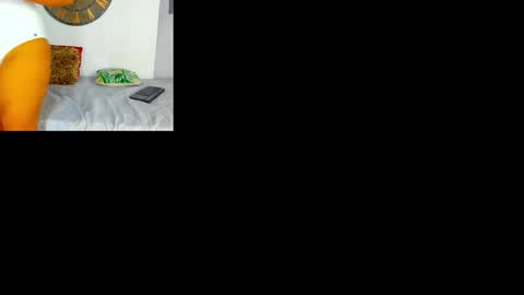 Suki and Dona  online show from 01-22-25, 01:11