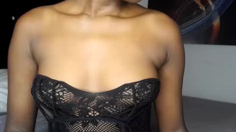 Snapshot of sultryaura chatting on 11-02-25, 04:31 maskedtemptress online show from 11-02-25, 04:31