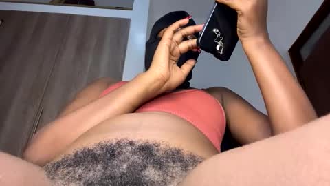 Snapshot of sultryaura chatting on 02-06-26, 02:05 maskedtemptress online show from 02-06-26, 02:05