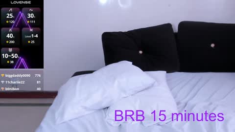 Snapshot of sumeragi_cat chatting on 12-04-24, 07:01 Nicolle  online show from 12-04-24, 07:01