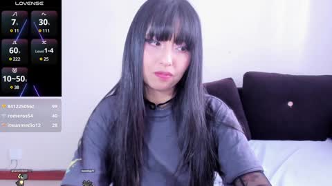 Snapshot of sumeragi_cat chatting on 01-23-25, 07:18 Nicolle  online show from 01-23-25, 07:18