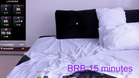 Snapshot of sumeragi_cat chatting on 02-01-25, 06:51 Nicolle  online show from 02-01-25, 06:51