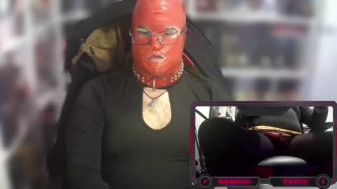 Snapshot of sumisolatex chatting on 02-06-25, 12:16 Sumisolatex online show from 02-06-25, 12:16