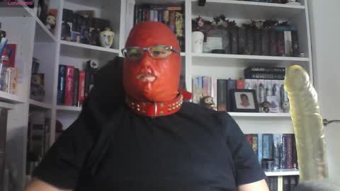 Snapshot of sumisolatex chatting on 09-18-25, 05:37 Sumisolatex online show from 09-18-25, 05:37