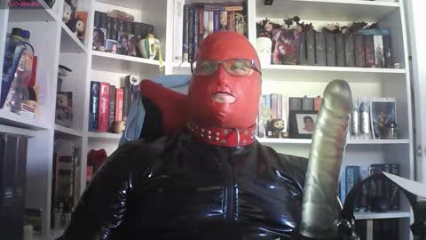 Snapshot of sumisolatex chatting on 10-10-25, 02:16 Sumisolatex online show from 10-10-25, 02:16
