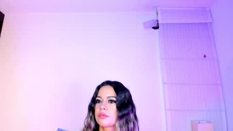 Snapshot of summer_holiday chatting on 12-06-24, 07:43 OnlyFans summer holiday online show from 12-06-24, 07:43