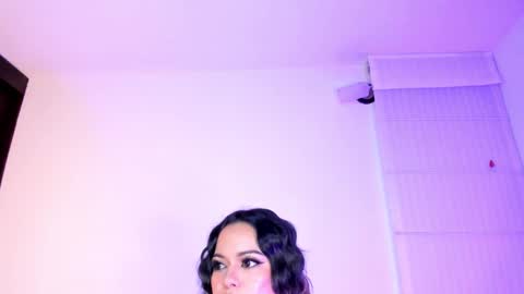 Snapshot of summer_holiday chatting on 12-14-24, 10:13 OnlyFans summer holiday online show from 12-14-24, 10:13