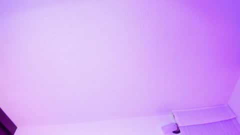 Snapshot of summer_holiday chatting on 01-08-25, 10:26 OnlyFans summer holiday online show from 01-08-25, 10:26