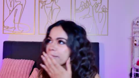 Snapshot of summer_holiday chatting on 09-21-25, 10:50 OnlyFans summer holiday online show from 09-21-25, 10:50