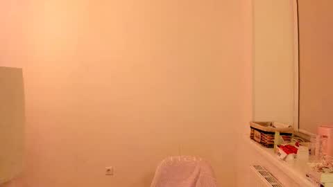 Summer Preston online show from 01-31-25, 06:47