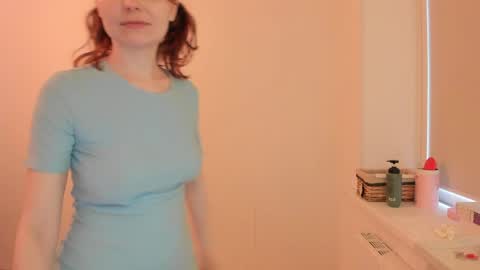 Snapshot of summer_preston chatting on 05-27-26, 01:08 Summer Preston online show from 05-27-26, 01:08