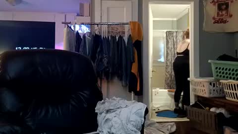 Summer Divine online show from 09-12-25, 05:02