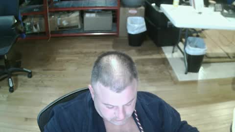 Snapshot of summerfun35 chatting on 09-09-25, 02:22 cincyguy online show from 09-09-25, 02:22