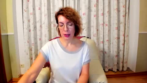 Snapshot of summerliza chatting on 01-08-25, 06:20 summerliza online show from 01-08-25, 06:20