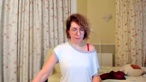 Snapshot of summerliza chatting on 01-09-25, 12:25 summerliza online show from 01-09-25, 12:25