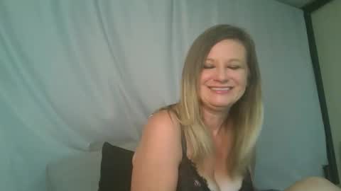 Summerxoxo69 online show from 06-09-26, 12:39