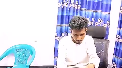 Snapshot of sumonbigboy215042 chatting on 02-02-26, 12:48 sumonblgboyr online show from 02-02-26, 12:48