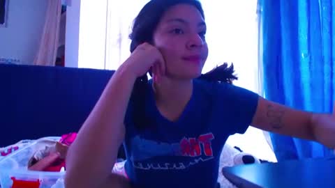 moon1 online show from 11-18-25, 09:30