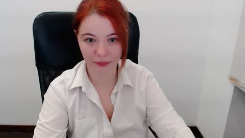 Snapshot of sun_lovely chatting on 10-25-25, 03:36 Alexi online show from 10-25-25, 03:36