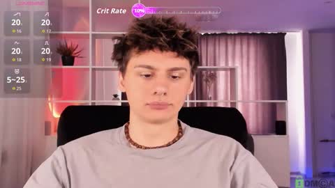 Snapshot of sunburn_boy chatting on 09-11-25, 06:35 Emilio online show from 09-11-25, 06:35