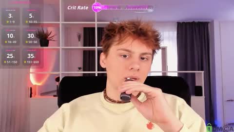 Snapshot of sunburn_boy chatting on 10-20-25, 06:47 Emilio online show from 10-20-25, 06:47