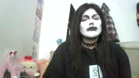 Snapshot of sundaygoth chatting on 06-11-26, 01:42 sundaygoth online show from 06-11-26, 01:42