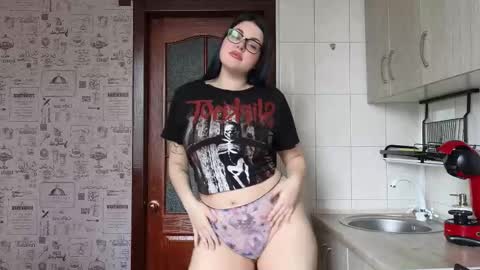Snapshot of sunflower0907 chatting on 03-04-25, 08:57 Tina. Im topless model online show from 03-04-25, 08:57