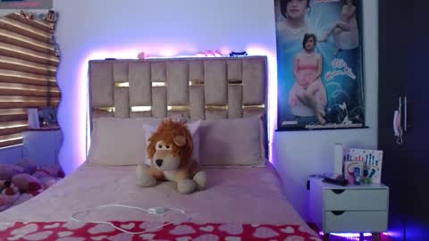 Jeraldine online show from 11-25-25, 05:24