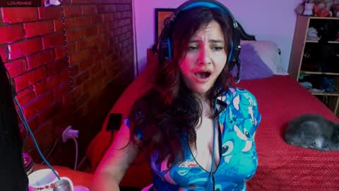 Snapshot of sunlight_7 chatting on 12-14-24, 06:56 sunny online show from 12-14-24, 06:56