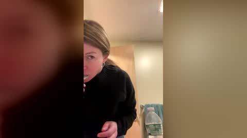 Snapshot of sunnbabe92485 chatting on 02-06-26, 12:37 sunnbabe92485 online show from 02-06-26, 12:37