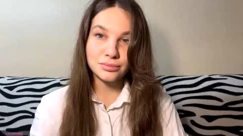 Luna online show from 12-01-25, 02:27