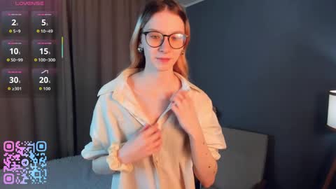 Kiki online show from 03-01-26, 01:07