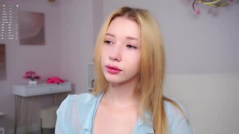 Snapshot of sunnmoonn chatting on 03-04-26, 03:18 Lily online show from 03-04-26, 03:18